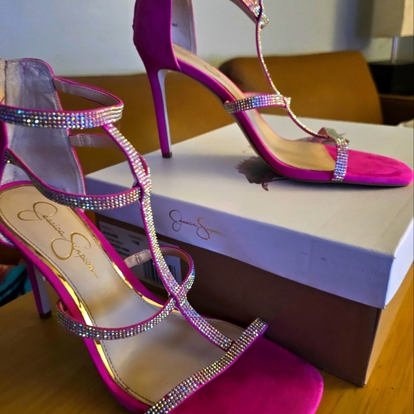 Pink Heels - Picture 1 of 5